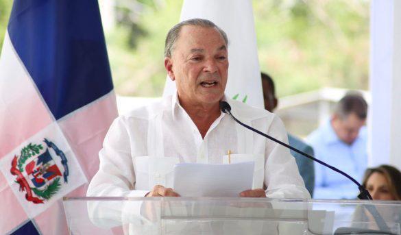 Presidente del Grupo Puntacana garantiza el pago a sus empleados
