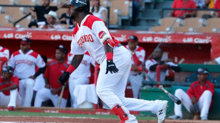 Franmil Reyes jugará un mes con el Escogido desde el 16 de noviembre