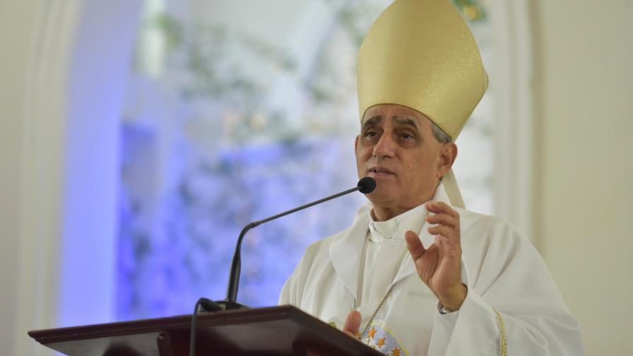 Arzobispo Freddy de Jesús Bretón espera crisis del  país tenga salida pacífica