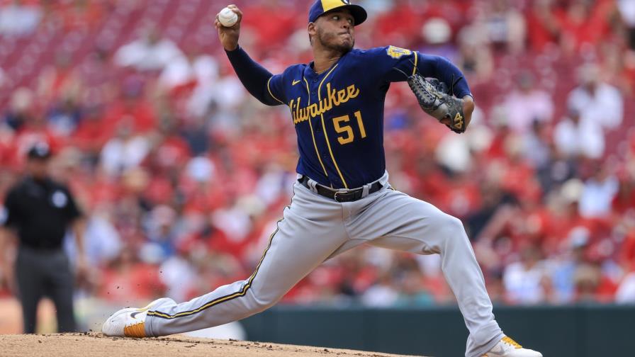 Peralta rumbo a la triple corona de pitcheo entre lanzadores dominicanos 
