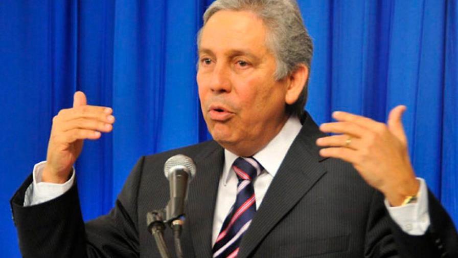 Otro más que se va del PLD; renuncia Freddy Pérez Otro más que se va del PLD; renuncia Freddy Pérez