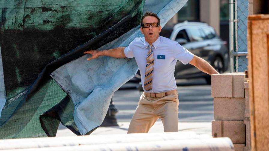 Ryan Reynolds y “Free Guy” dan un respiro a la maltrecha taquilla de EE.UU.