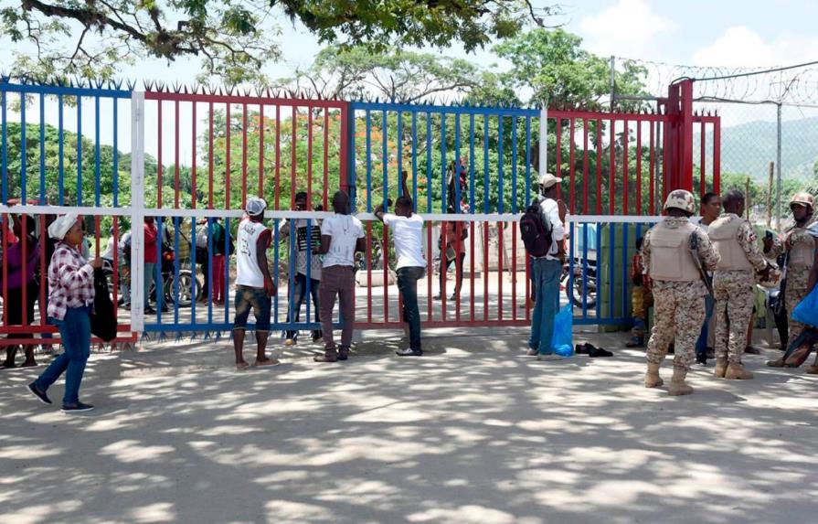 Ministerio de Defensa retuvo 3,217 personas en frontera domínico-haitiana en 2020 