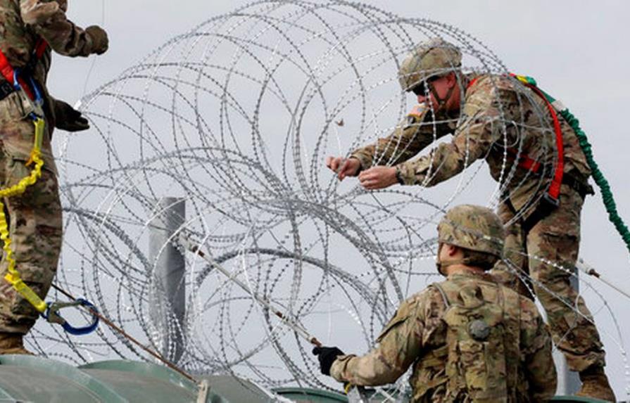 EEUU mantendrá unos 4,000 soldados en frontera con México hasta enero