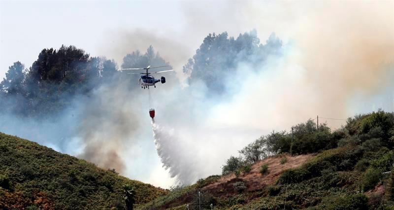 Unos 9,000 evacuados y 6,000 hectáreas quemadas en isla española canaria