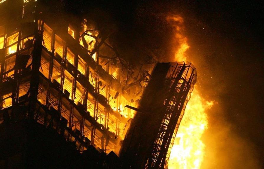 45 muertos por incendio en capital de Bangladesh