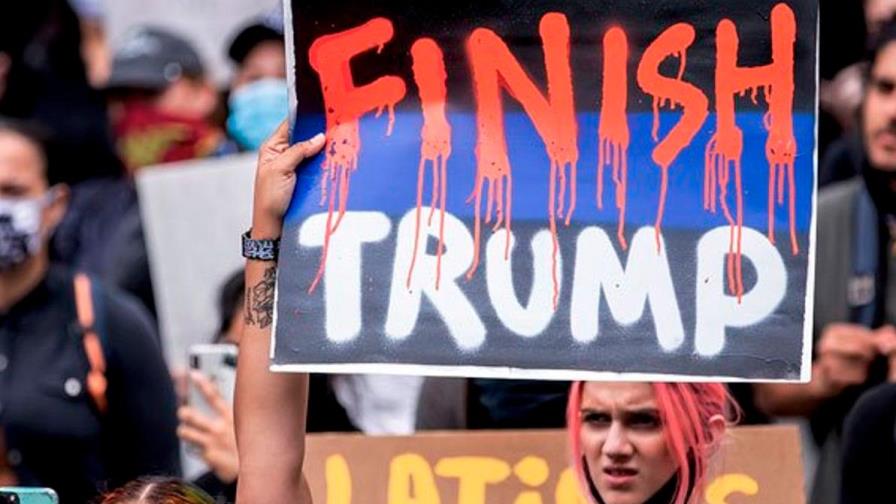 Campaña nacional “Fuera Trump” sale a las calles de Miami por el voto latino Campaña nacional “Fuera Trump” sale a las calles de Miami por el voto latino