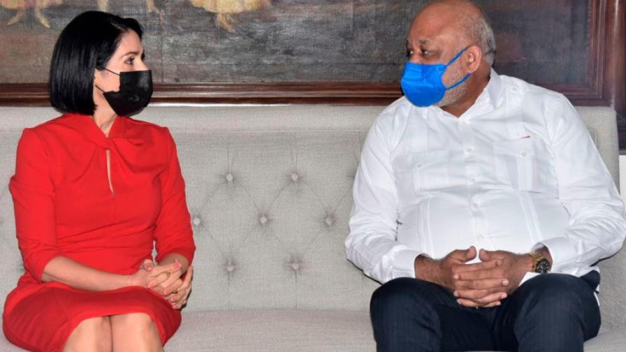 Roberto Fulcar y Raquel Arbaje trabajarán contra el embarazo en adolescentes