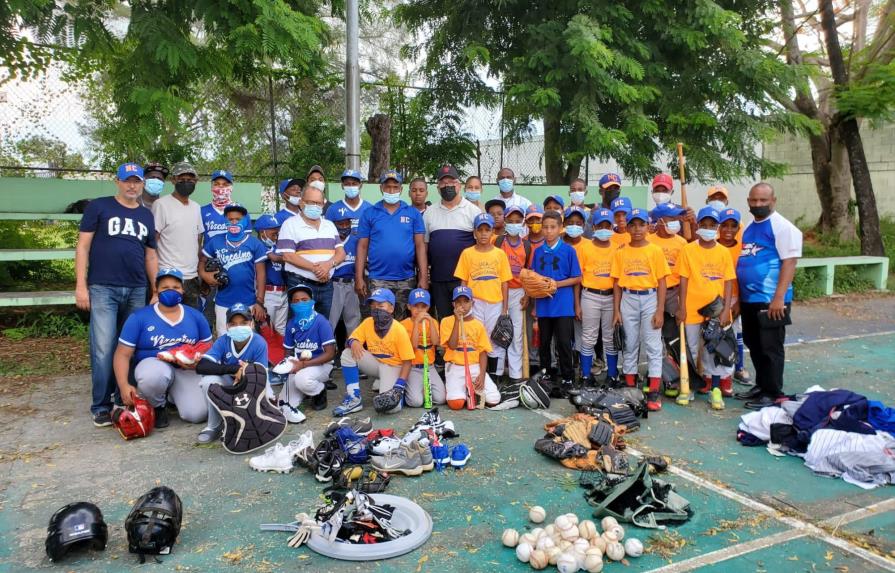 Fundación Asistiendo Estudiantes Dominicanos (Faedom) dona equipos deportivos