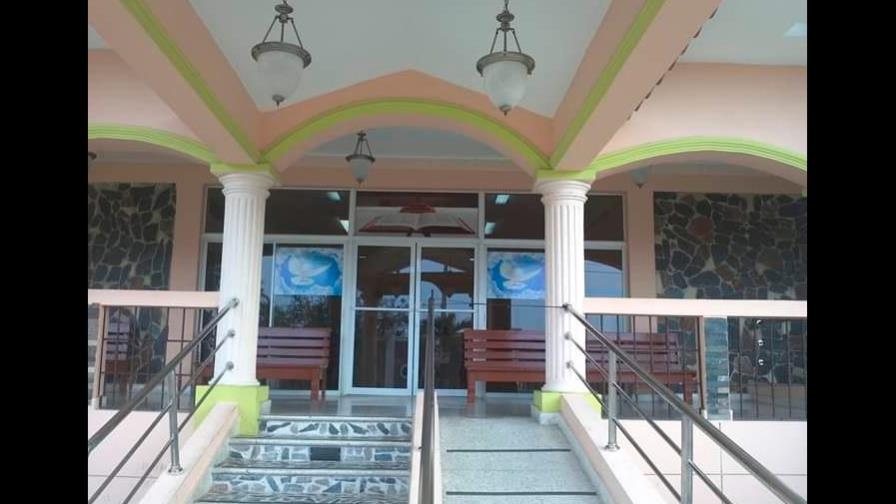 Cierran funeraria y apresan administradores por concentración de personas durante velatorios 