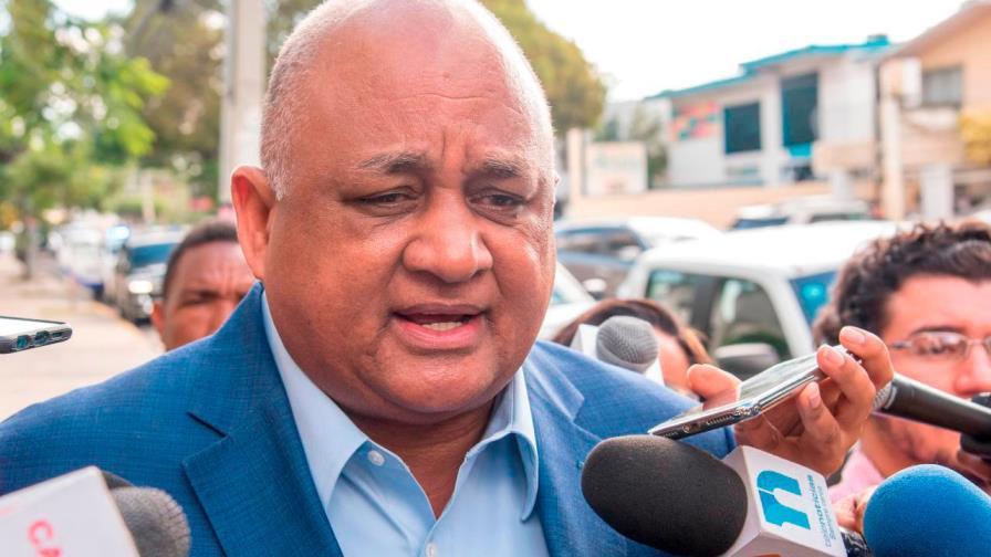 Roberto Furcal dice la próxima semana anunciará modalidad del próximo año escolar Roberto Furcal dice la próxima semana anunciará modalidad del próximo año escolar