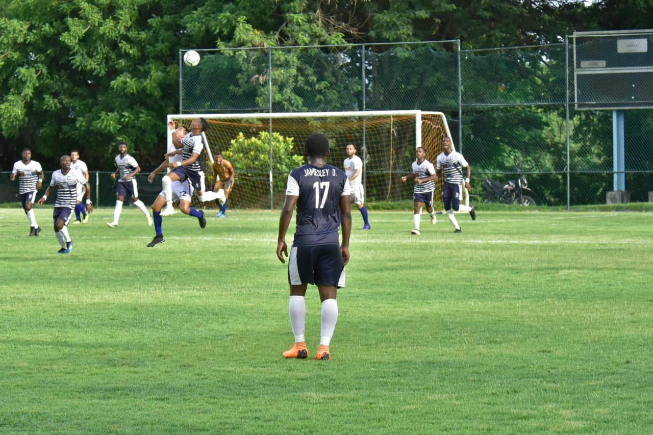 Los oncenos de la O&M y Atlántico FC finalizaron empatados a un gol en el partido que los enfrentó correspondiente a la sexta jornada del Torneo de Clausura de la Liga Dominicana de Fútbol.