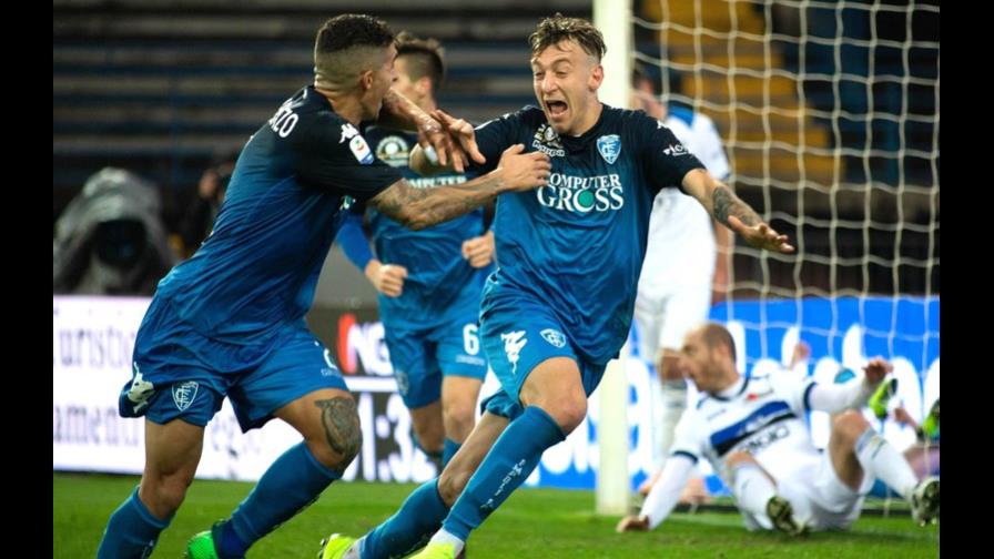 Napoli empata con Chievo y se aleja de la Juventus