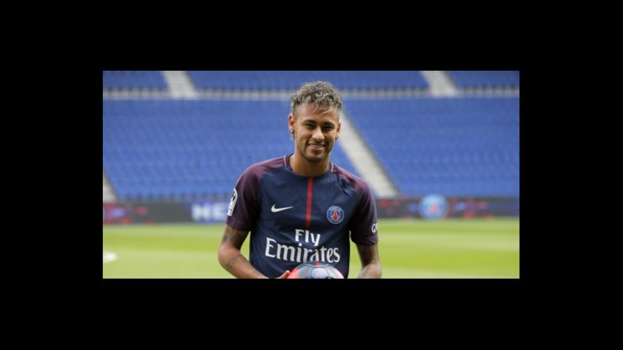 Neymar fuera del Top10 del Balón de Oro