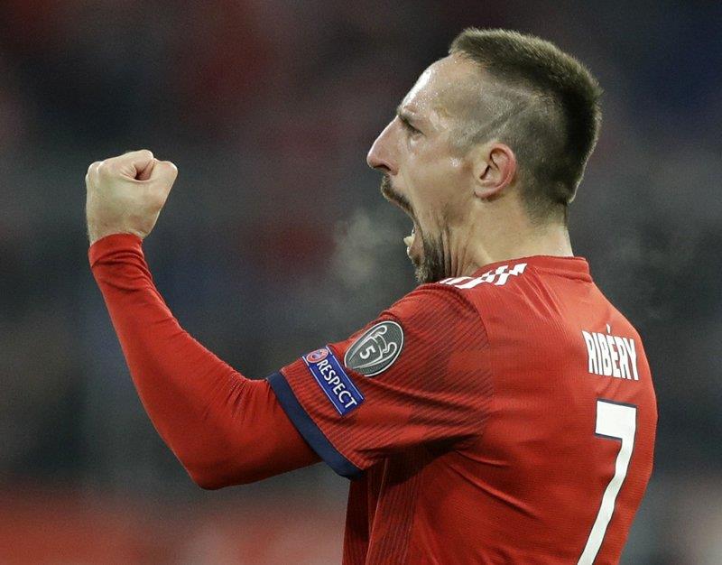 Bayern multa a Ribery por insultos en redes sociales