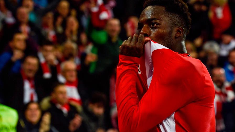 Williams hunde al Sevilla, que ve escaparse al Atlético Williams hunde al Sevilla, que ve escaparse al Atlético