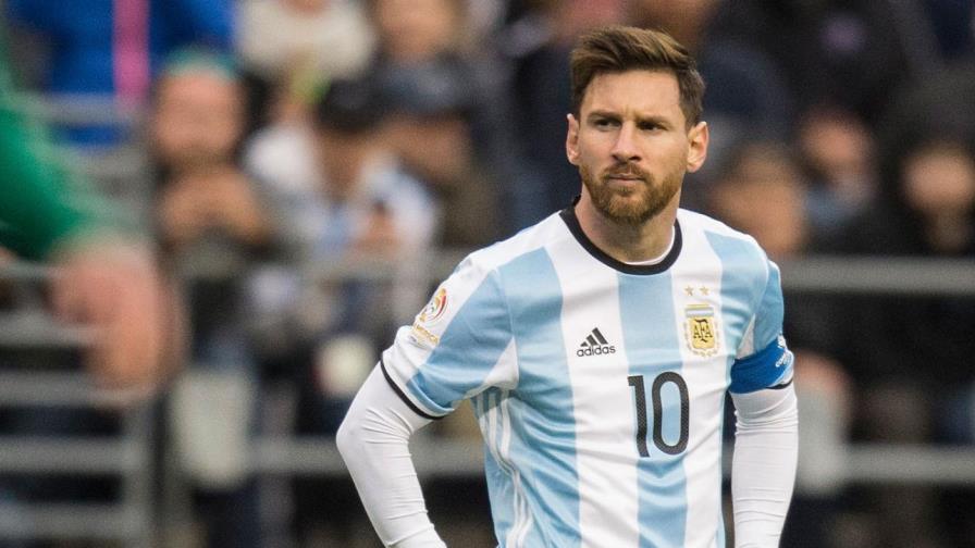 Lionel Messi llega a la concentración de la selección argentina en Madrid