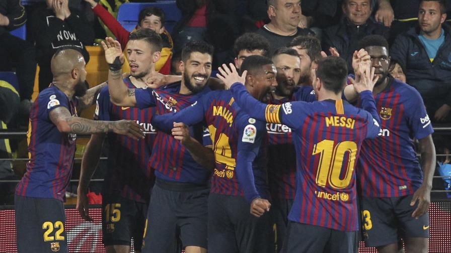 Lionel Messi y Luis Suárez salvan al Barcelona de derrota en Villarreal