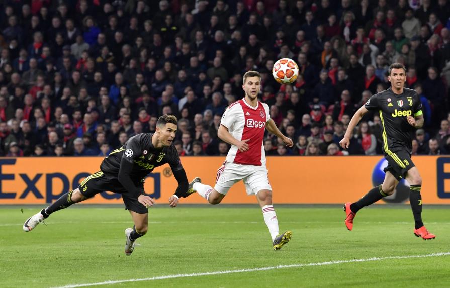 Pese a gol de Cristiano Ronaldo, Ajax rescata empate ante Juve