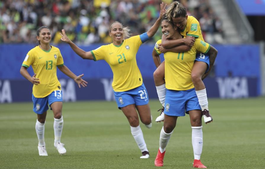 Brasil arruina debut de Jamaica en Mundial femenino de fútbol 