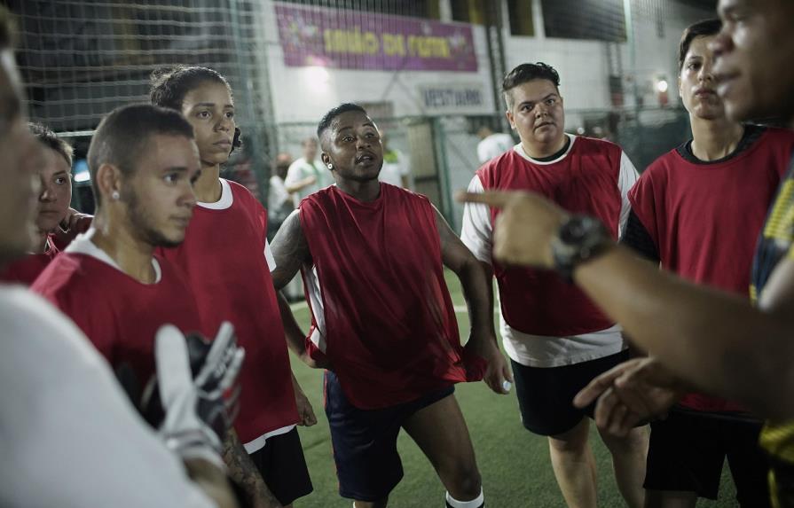 Equipo de fútbol trans en busca de vencer prejuicios en Brasil