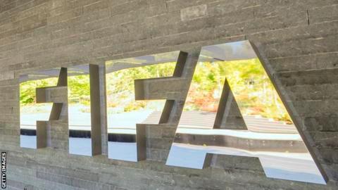 La FIFA suspende de por vida a antiguo secretario de Federación de Botsuana