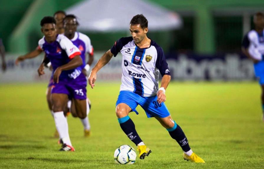 Atlético San Cristóbal es puntero de la Liga Dominicana de Fútbol