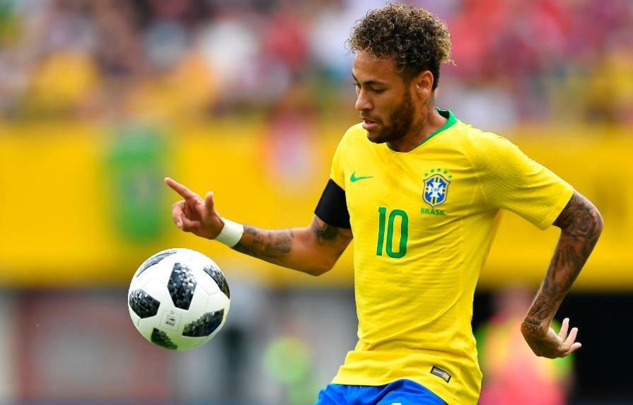 Neymar asegura que nunca imaginó llegar a los 100 partidos con Brasil