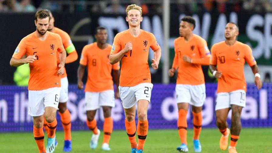El Fútbol de Holanda investiga coros racistas durante partido El Fútbol de Holanda investiga coros racistas durante partido