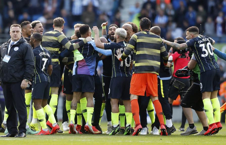EL Manchester City retiene título de la Liga Premier