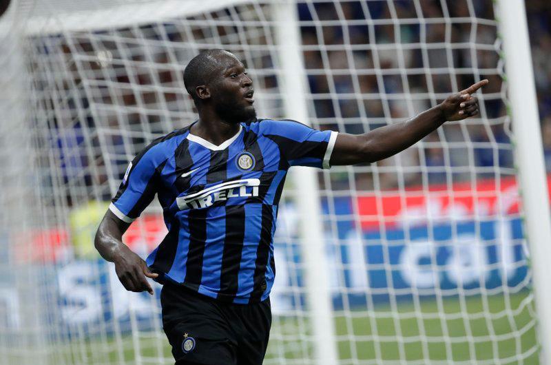 Futbolistas sufren nuevos insultos racistas en Italia