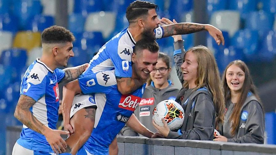 Napoles y Atalanta empatan en la lucha por los puestos de Liga de Campeones 