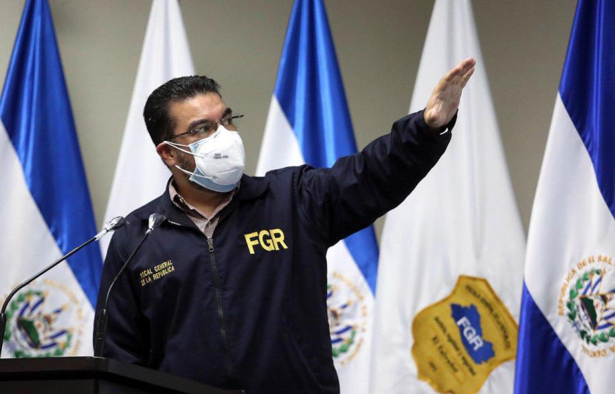 Allanan instituciones gubernamentales de El Salvador por fondos para pandemia