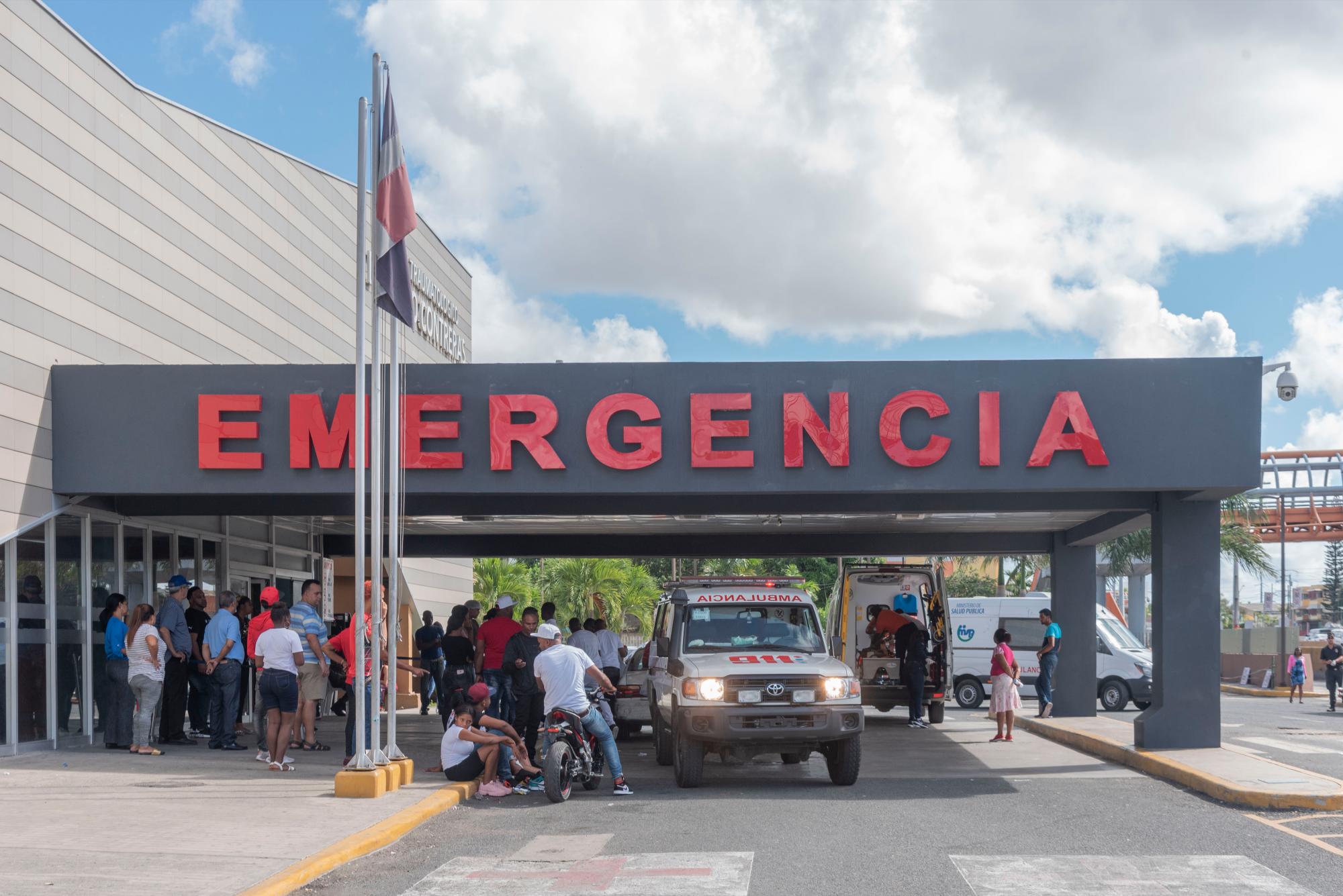 La emergencia del hospital Darío Contreras es una de las más activas.