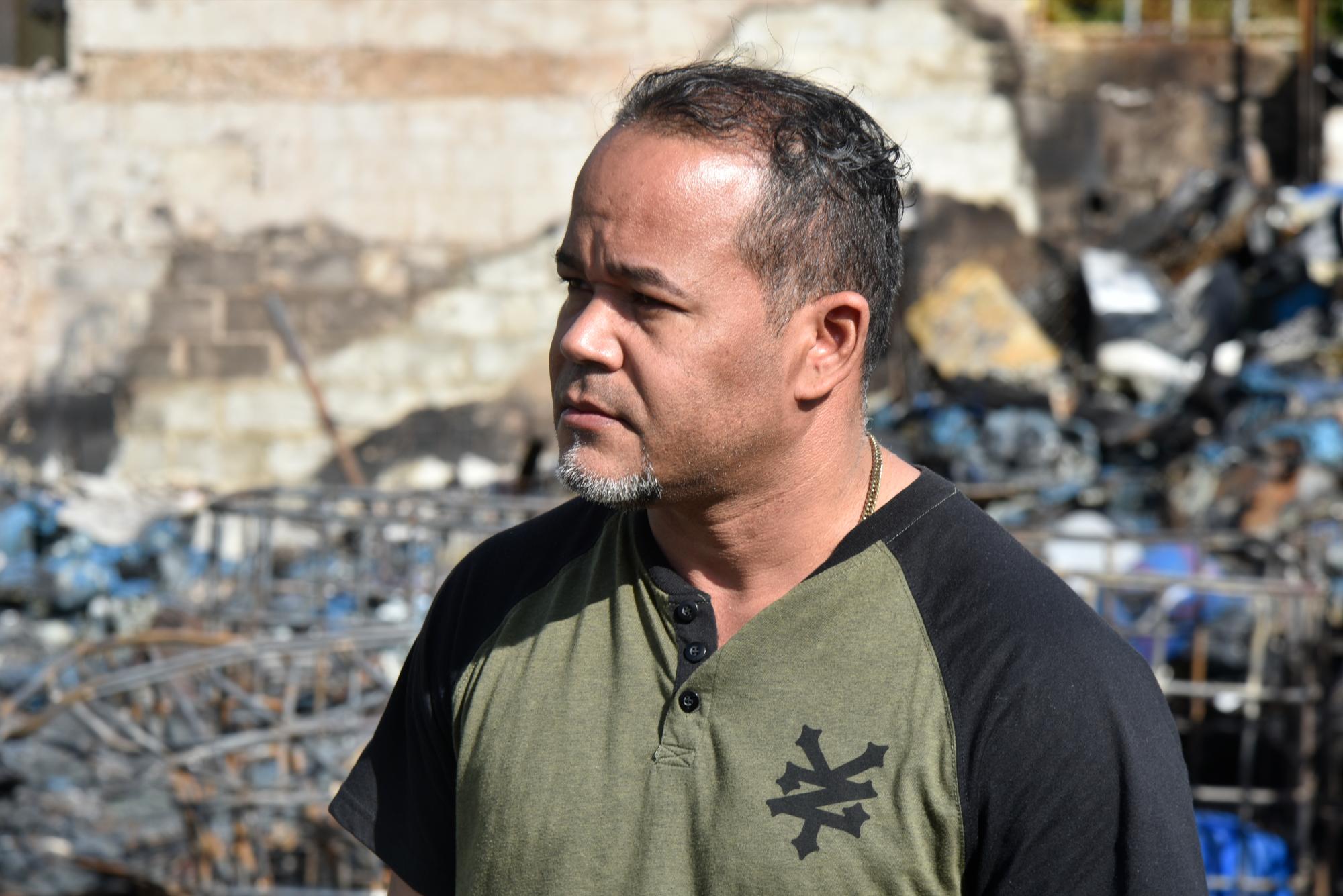 Ángel Luis Matos, hijo del propietarios del almacén.