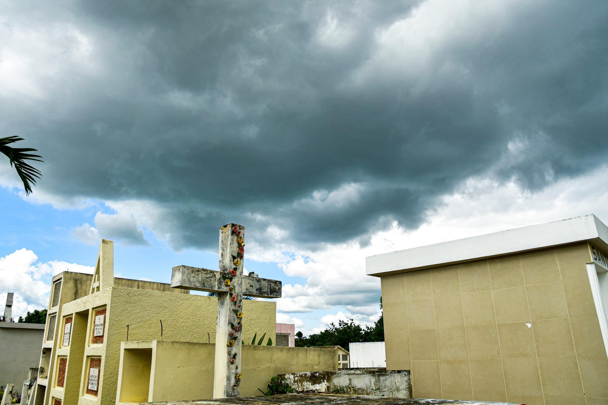 Vista de los nichos del cementerio. 