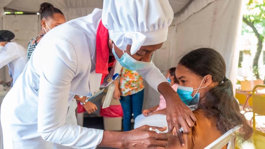 Las vacunas que se aplican en RD tienen efectividad sobre variantes COVID-19 Las vacunas que se aplican en RD tienen efectividad sobre variantes COVID-19