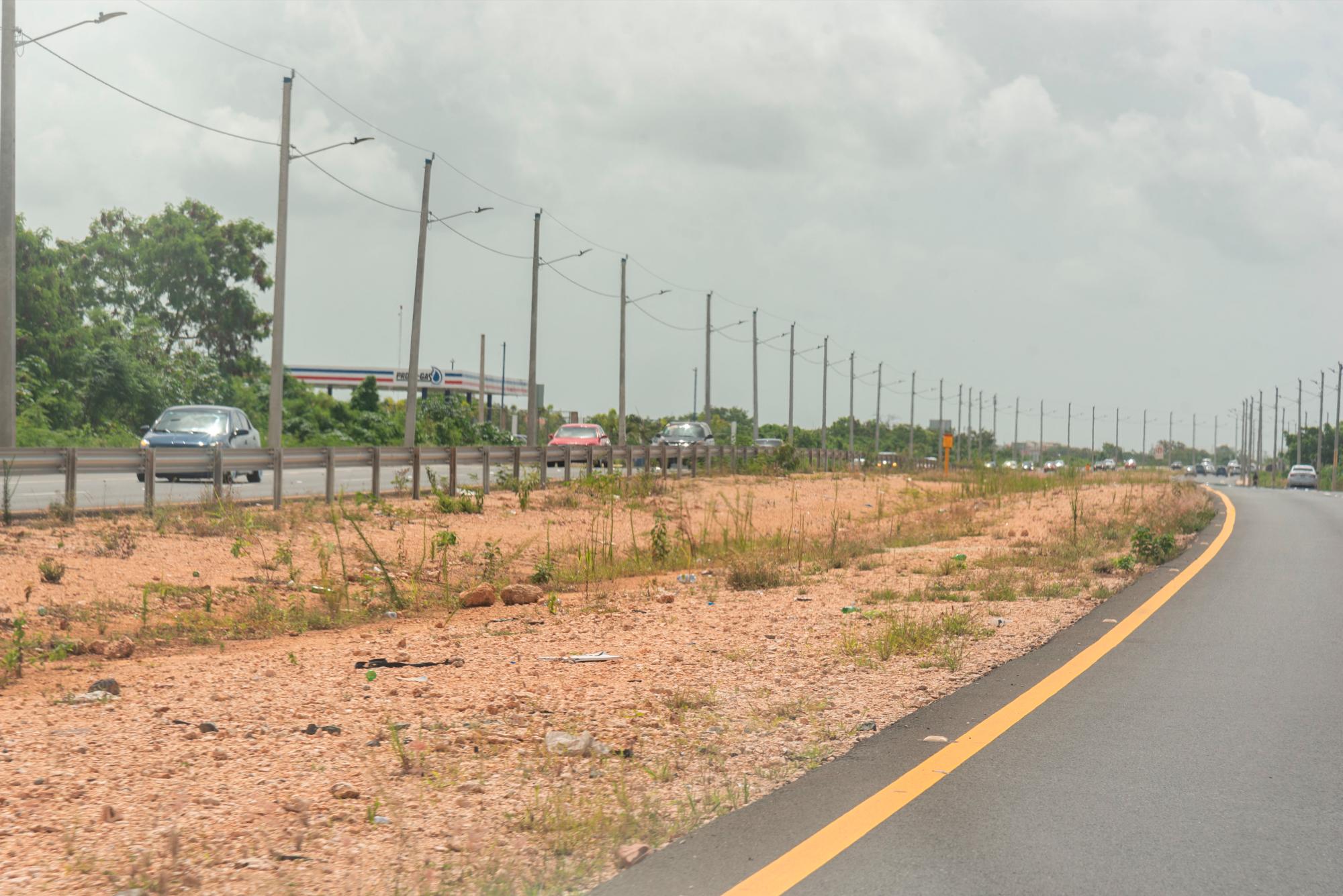 En este centro se construiría el sistema de transporte expreso BRT, pero no se ha continuado con los trabajos.