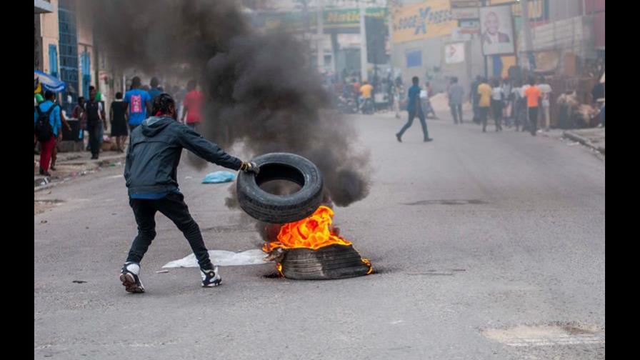 Aguda escasez de gasolina afecta Haití