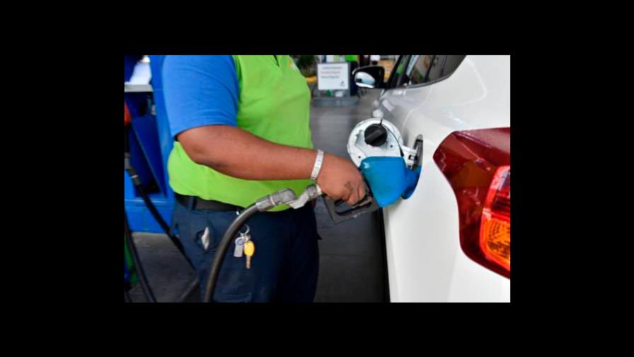 Gasolinas bajan más de 20 pesos y GLP sube 5