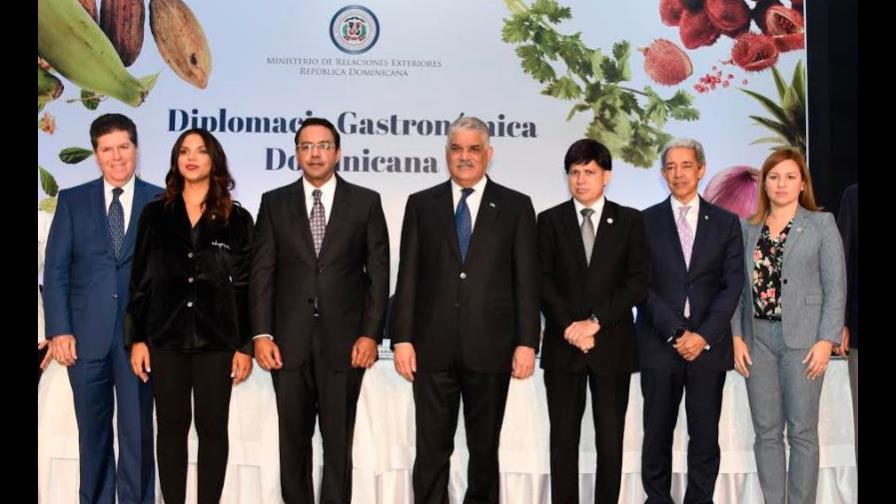 Cancillería lanza la estrategia diplomática de la gastronomía dominicana