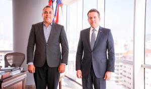 Alcalde de Bayaguana se reúne con ministro de Industria y Comercio