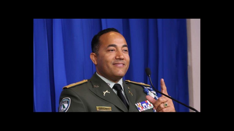 Tras escándalo por declaraciones sobre “Buche”, Policía mueve al general Brown 