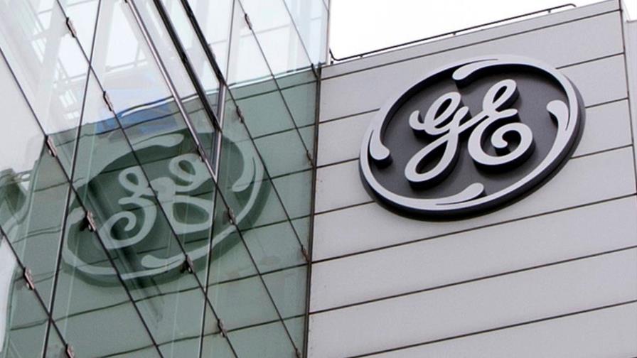 General Electric planea despedir al 25 % de su personal de aviación global