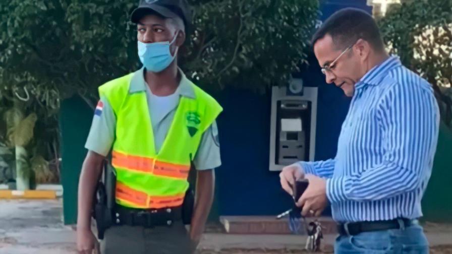 Fue director de Politur general que abochornó a agentes de la Digesett que le reclamaron falta vial Fue director de Politur general que abochornó a agentes de la Digesett que le reclamaron falta vial
