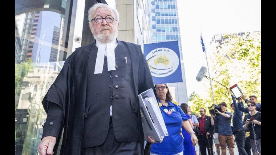 El ex “número 3” del Vaticano espera entre rejas su condena por pederastia