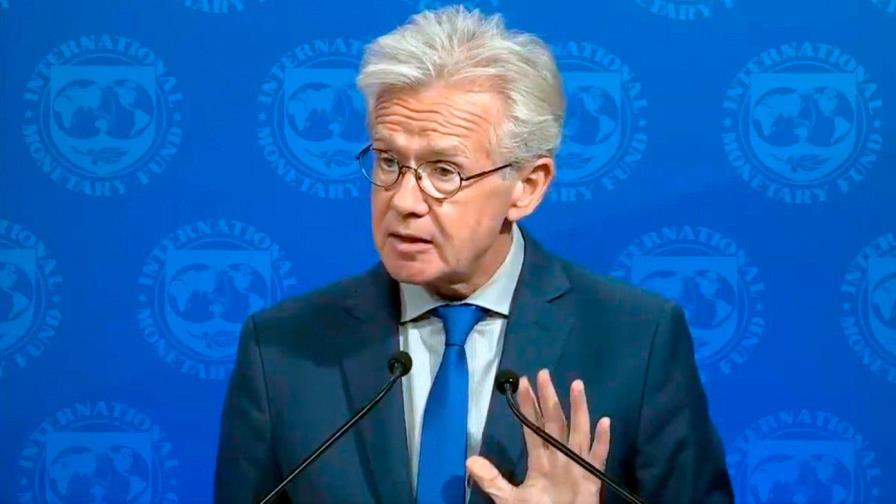 Plan de Biden podría impulsar crecimiento global, pero acarrea riesgos