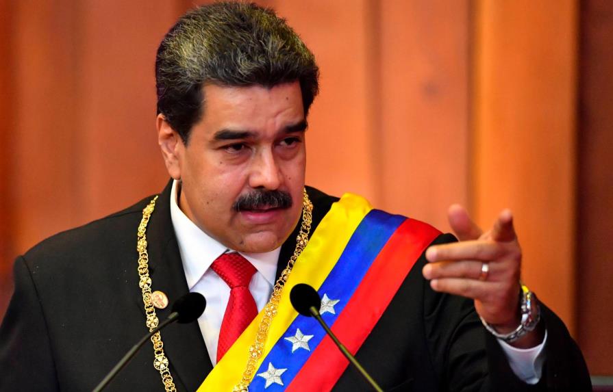 Gobierno de Maduro acusa a la UE de “tratar de destruir” diálogo venezolano