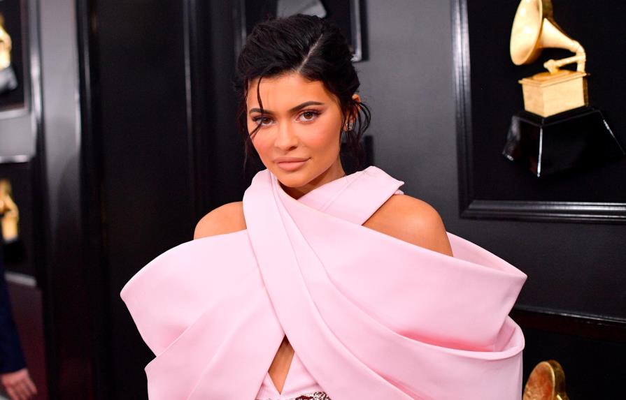 ‘Rise and Shine’: Kylie Jenner traerá su momento viral a la industria del maquillaje 