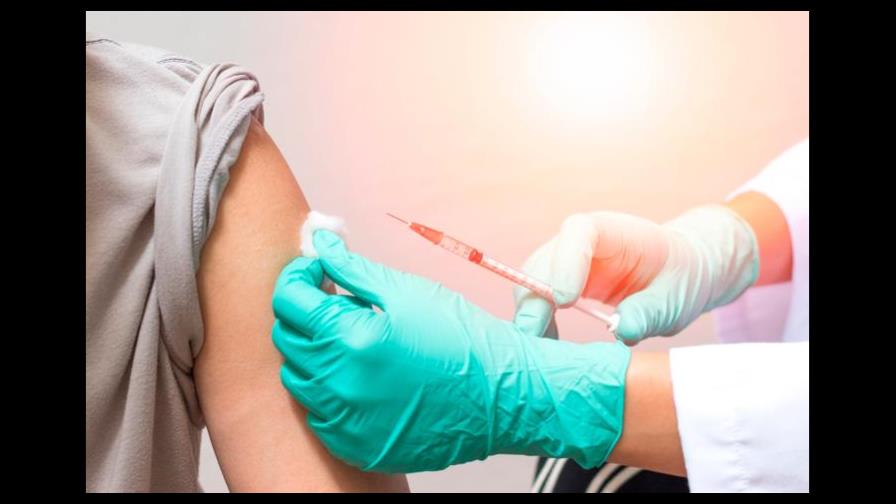 OPS dice que vacunar a 60 % de la población americana contra COVID requiere 540 millones de dosis más